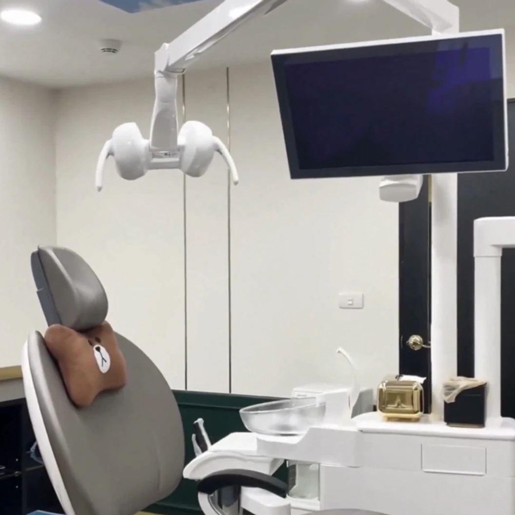 ครอบฟันเซรามิกล้วน ด้วยระบบดิจิตัล 3 Shape 1 ซี่