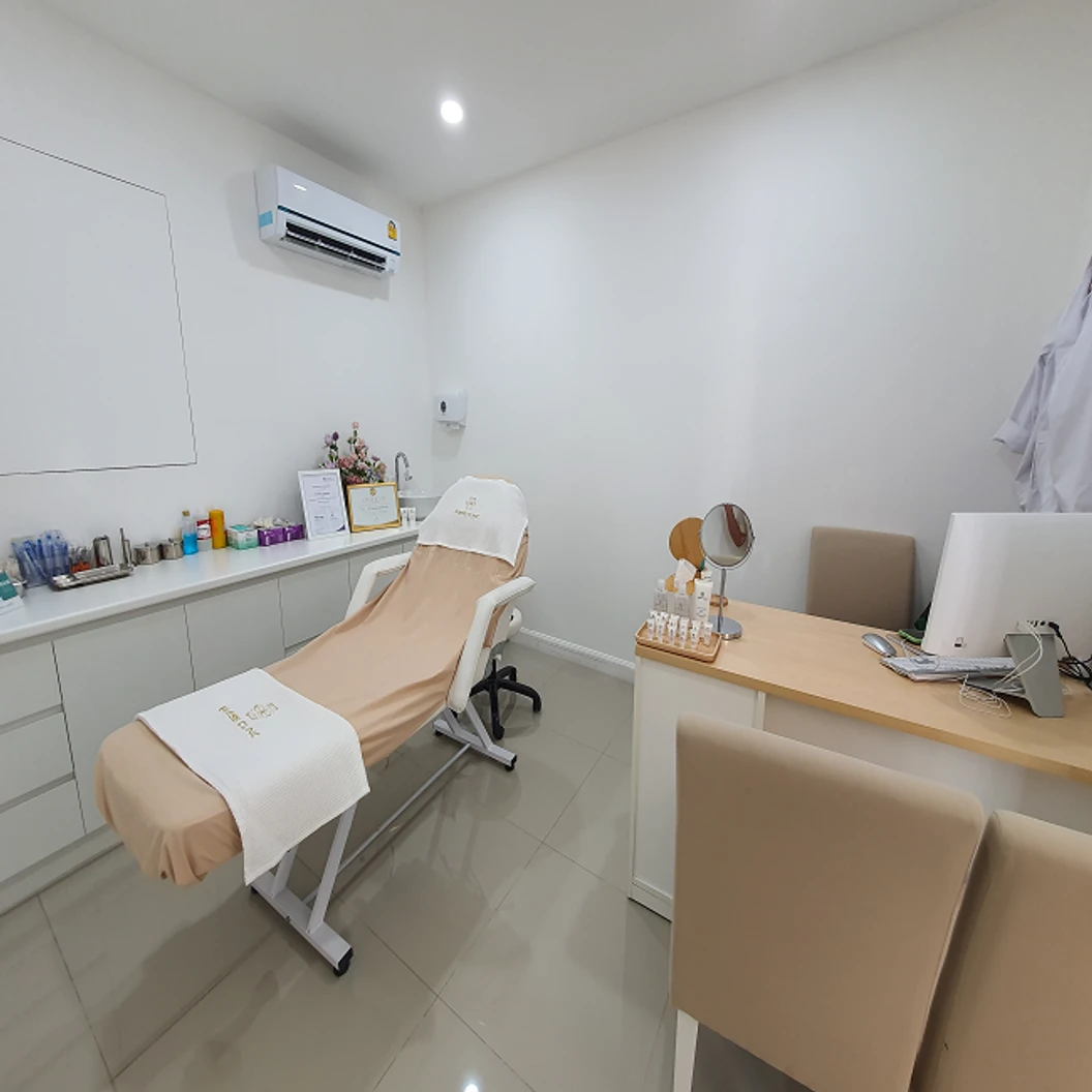 คอร์สปรับสภาพผิวหน้าให้ดูกระจ่างใส ด้วย Ultralight IPL 5 ครั้ง