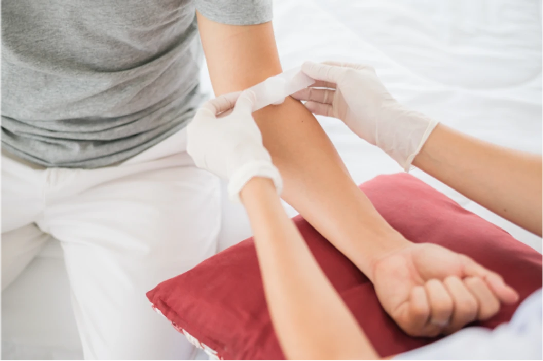 ฉีดวัคซีนป้องกันไข้หวัดใหญ่ 2025 4 สายพันธุ์ 1 เข็ม แบบบริการถึงบ้าน