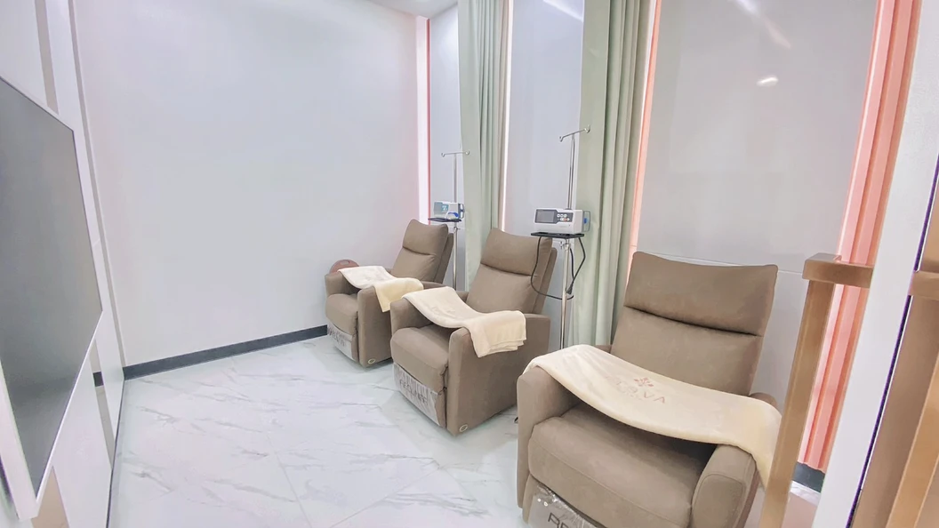 คอร์สกำจัดขน Hollywood ด้วย Motus AX 6 ครั้ง ภายใน 6 เดือน สำหรับผู้หญิงหรือผู้ชาย