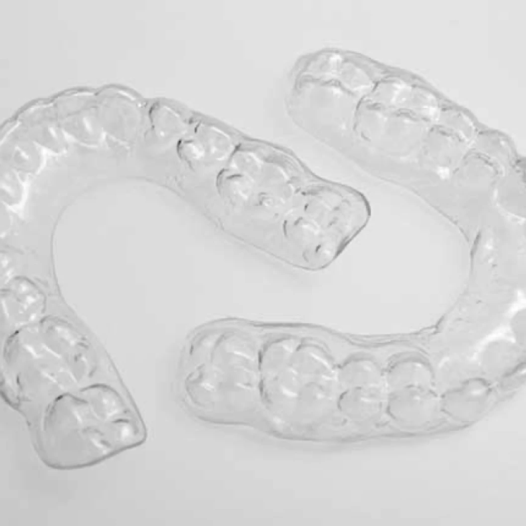 ทำรีเทนเนอร์แบบใส 2 ชิ้น สำหรับฟันบนและล่าง พร้อมขูดหินปูน