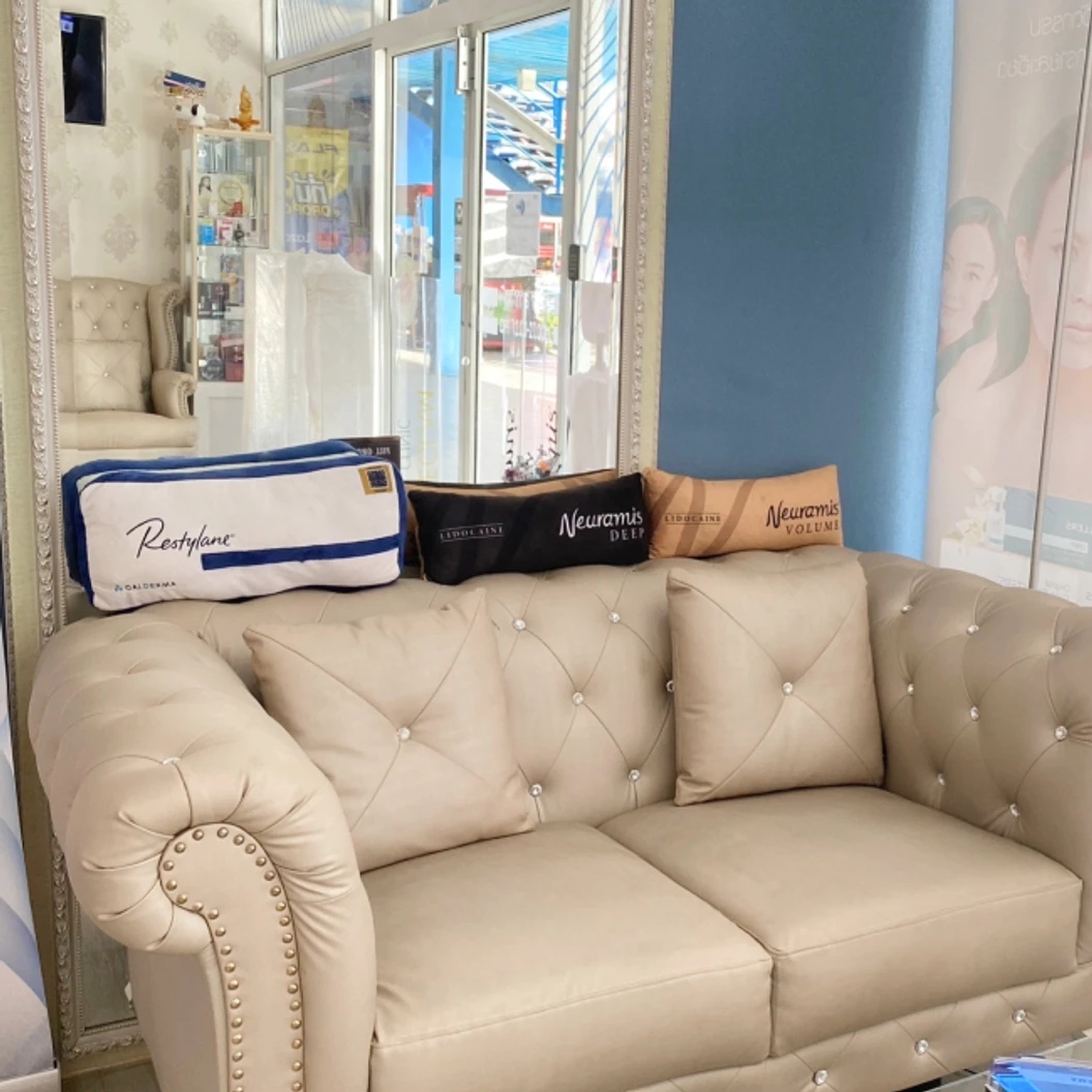 โปรแกรมเมโส Inno Glossy 3 ขวด (ขวดละ 5 ซีซี) บริเวณใบหน้า 1 ครั้ง