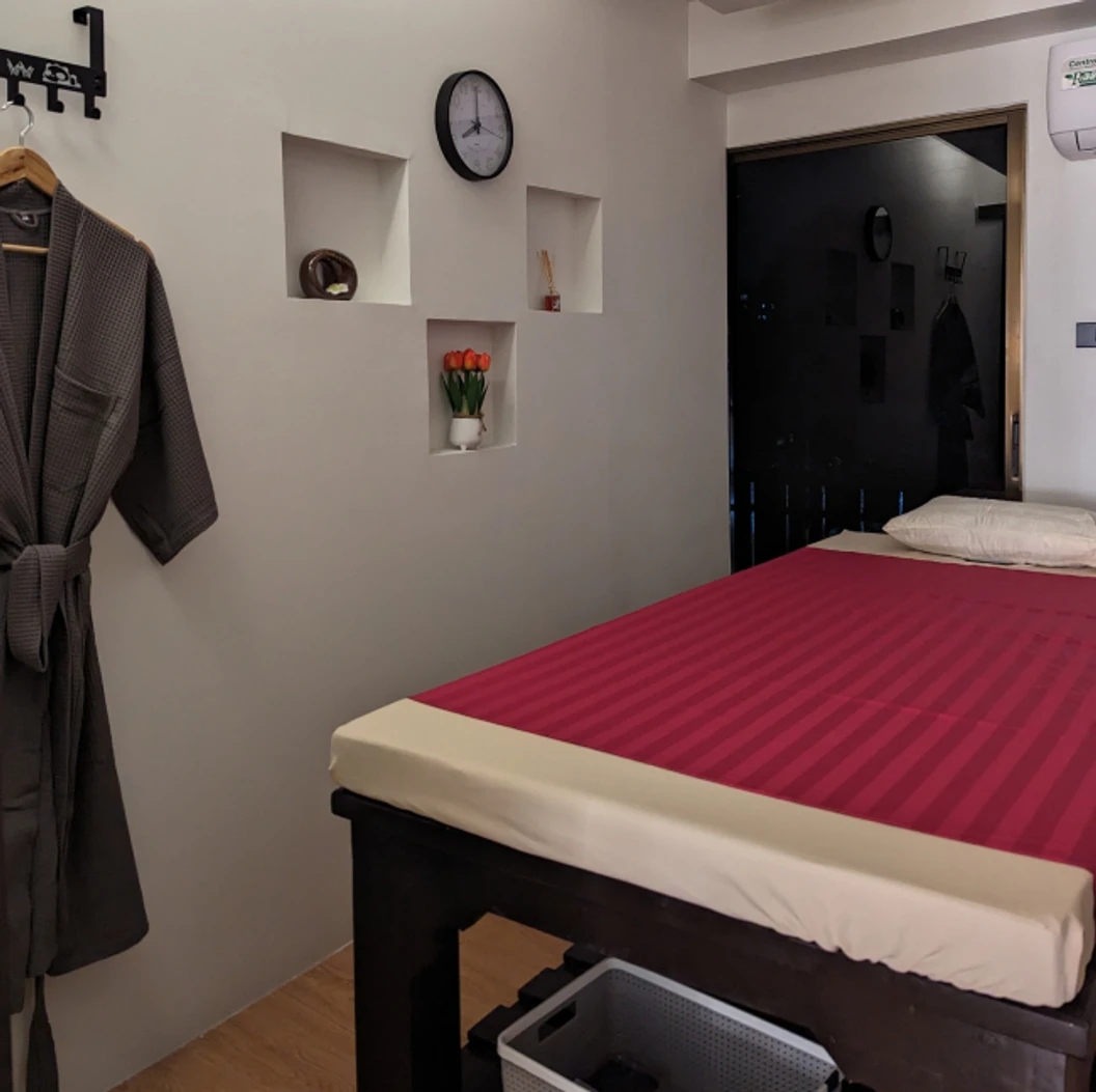 นวดดีปทิชชู่ (Deep Tissue Massage) 90 นาที 1 ครั้ง