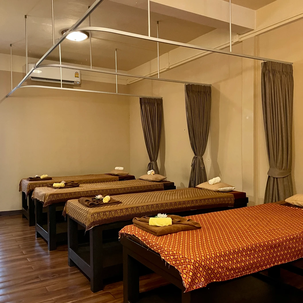 นวดประคบแก้อาการปวดตามร่างกาย 90 นาที 1 ครั้ง