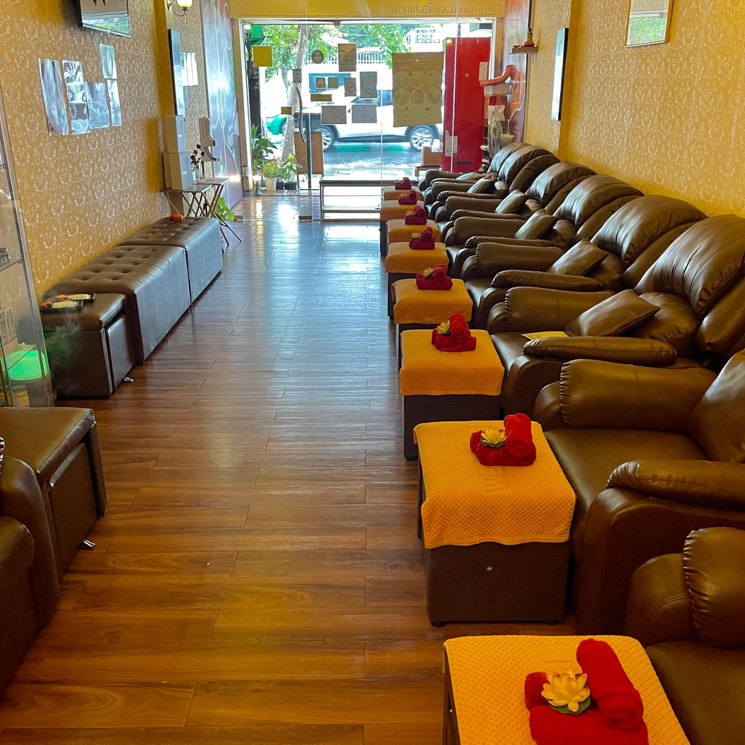 นวดประคบแก้อาการปวดตามร่างกาย 90 นาที 1 ครั้ง