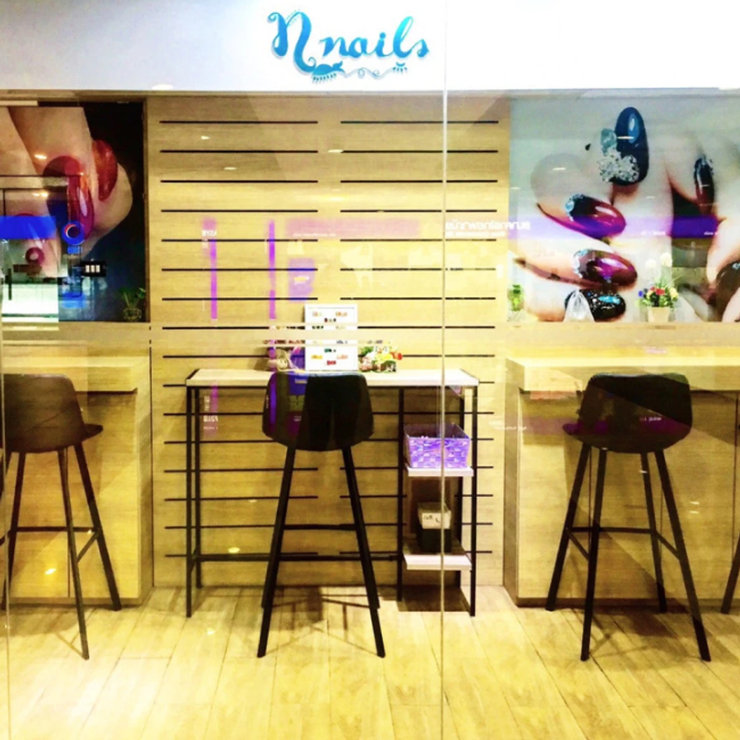 ทาเล็บมือหรือเท้า 2 ข้าง ด้วยสีเจล 1 ครั้ง