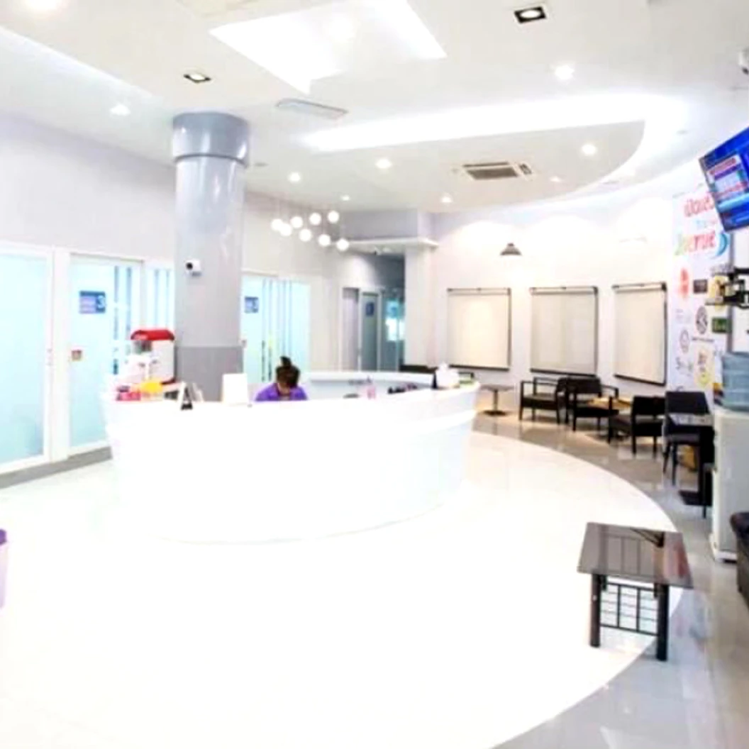 ทำรากฟันเทียม ยี่ห้อ Osstem รวมครอบฟันเซรามิก 1 ซี่