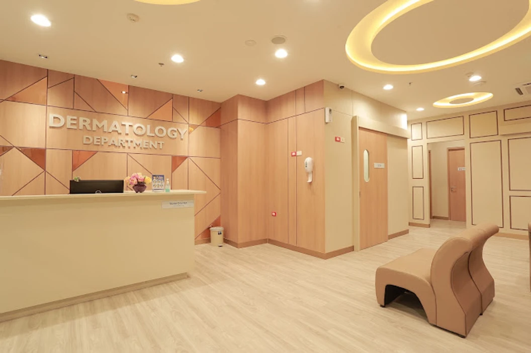 ตรวจสุขภาพประจำปี 43 รายการ เลือก ECHO หรือ EST (โปรแกรม Exclusive) (ผู้หญิง)