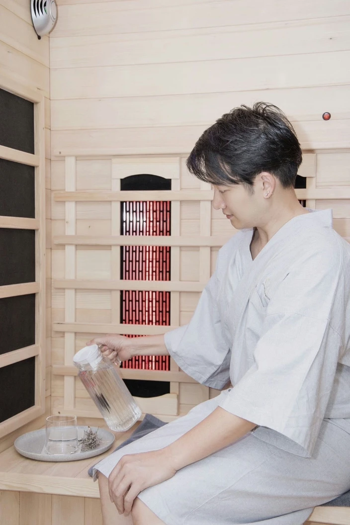 สวนล้างลำไส้ระบบปิด (Colon Hydrotherapy) และเผาผลาญไขมันส่วนเกินทั่วร่างกาย ด้วย Premium Infrared Sauna 1 ครั้ง