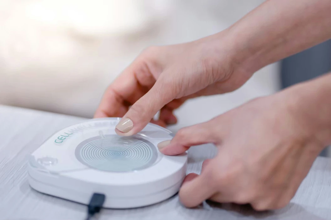 ตรวจสุขภาพหาสารอาหาร ด้วยรากผม (Epigenetic Test) และ นวดเท้า (Premium Aromatherapy Bath Salt for Foot) 1 ครั้ง