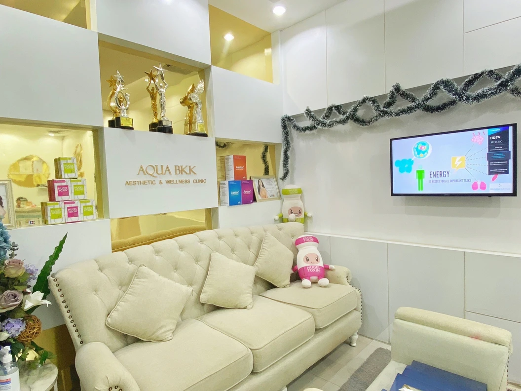 กำจัดไฝ ขี้แมลงวัน ติ่งเนื้อ กระเนื้อ ด้วย CO2 Laser ขนาดเส้นผ่านศูนย์กลางไม่เกิน 2 มม. ไม่จำกัดจุดทั่วใบหน้าและลำคอ 1 ครั้ง