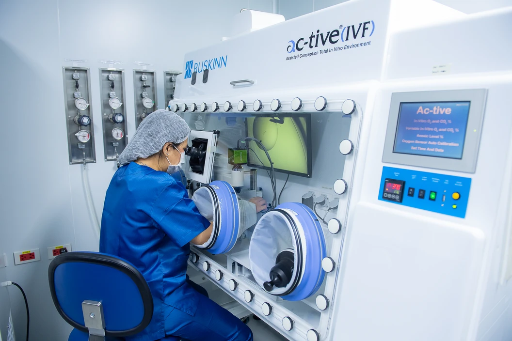 ฝากไข่ (Egg Freezing) กระตุ้นไข่ เก็บไข่ แช่แข็งไข่ 20 ฟอง