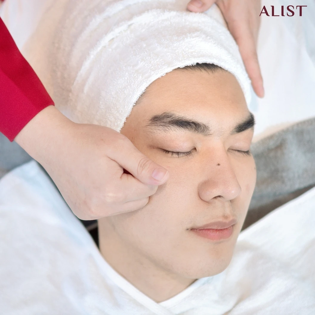 โปรแกรมทรีตเมนต์หน้า ฟื้นฟูผิว และดีท็อกซ์ผิว (Facial Cleansing & Deep Sleep Relaxation) 9 ขั้นตอน