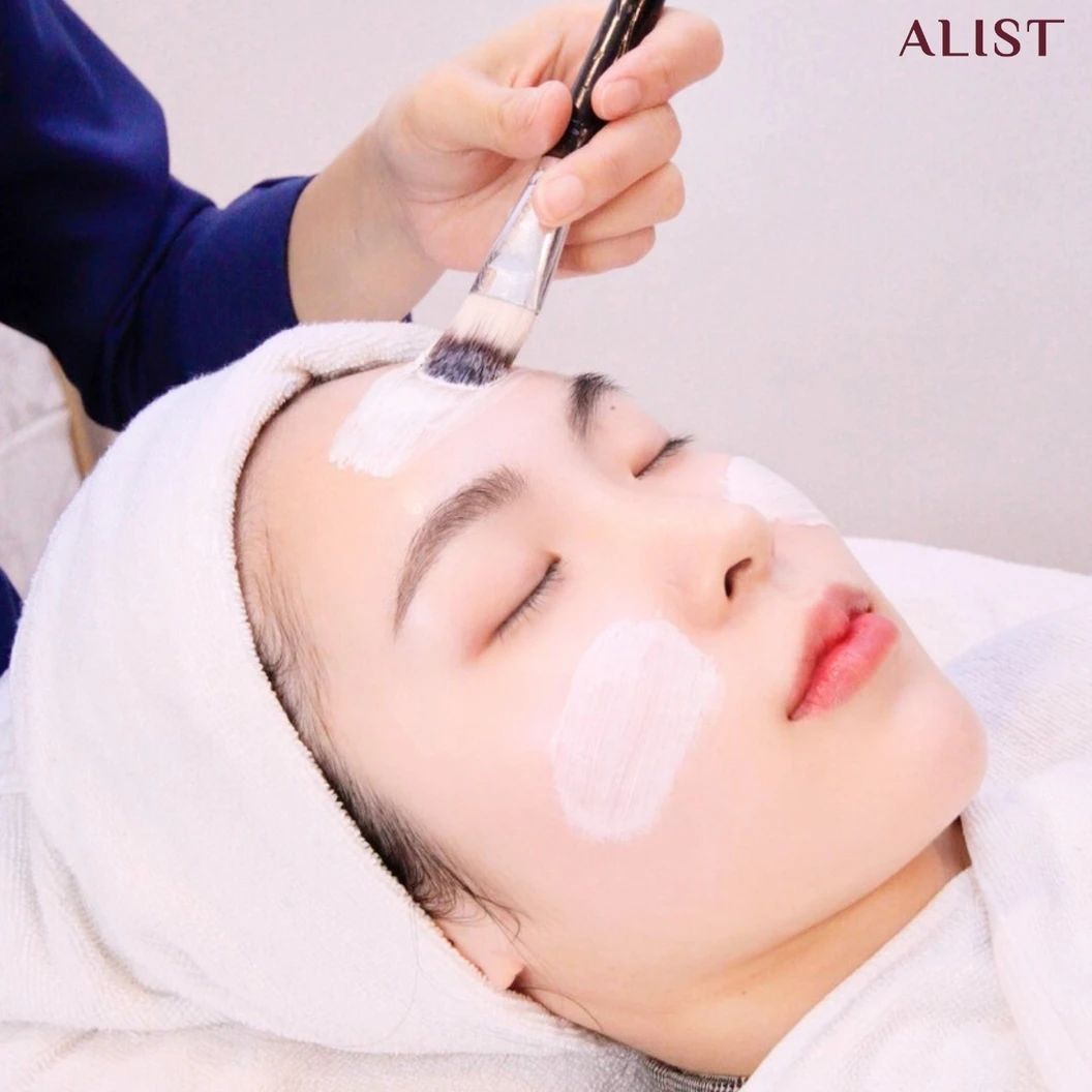 โปรแกรมทรีตเมนต์หน้า นวดยกกระชับ ผ่อนคลาย ฟื้นฟูผิว (Facial Lifting Chiang Mai Massage) 9 ขั้นตอน