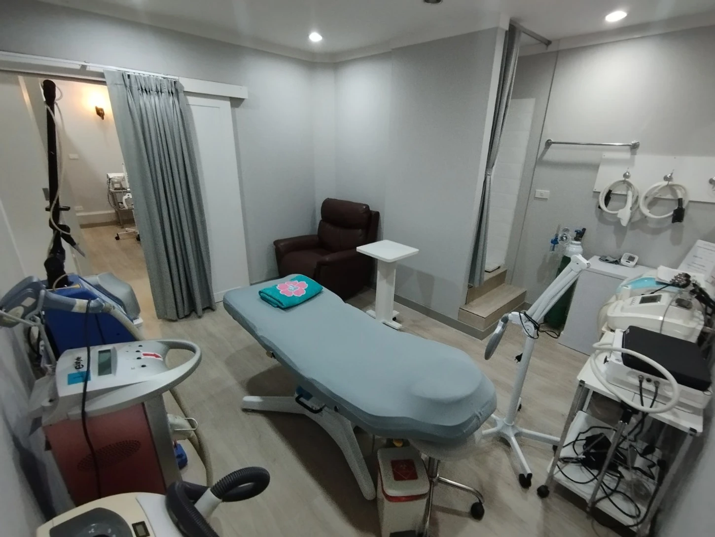 พฤกษาคลินิก (Pruksa Clinic) สาขาบิ๊กซี มาร์เก็ต เคหะร่มเกล้า