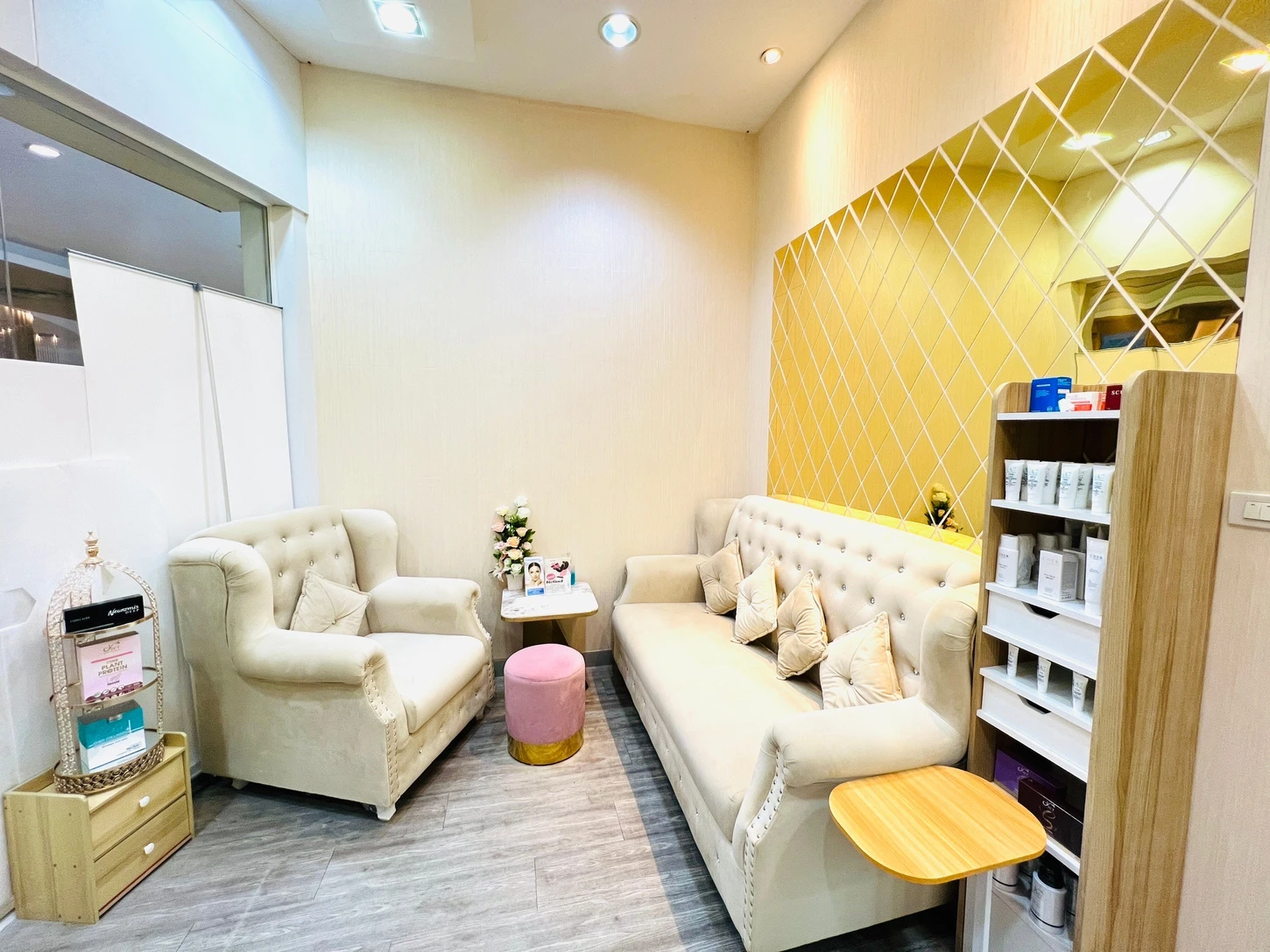 Cher Clinic สาขา Major รัชโยธิน