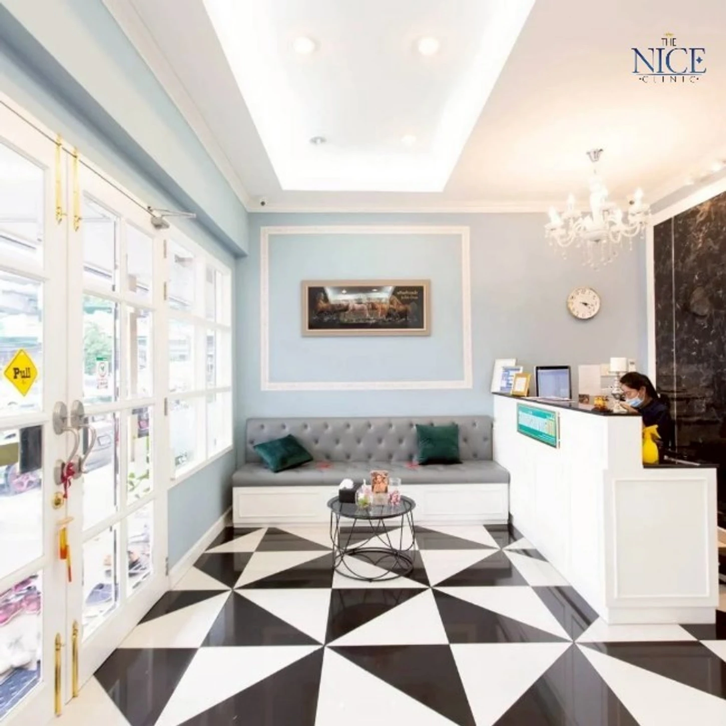 The Nice Clinic (เดอะไนท์คลินิกเวชกรรม)