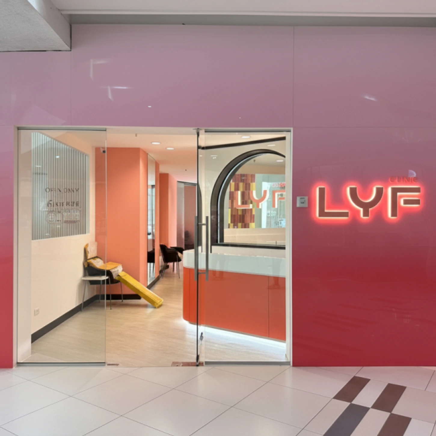 LYF Clinic (แอลวายเอฟ คลินิกเวชกรรม)