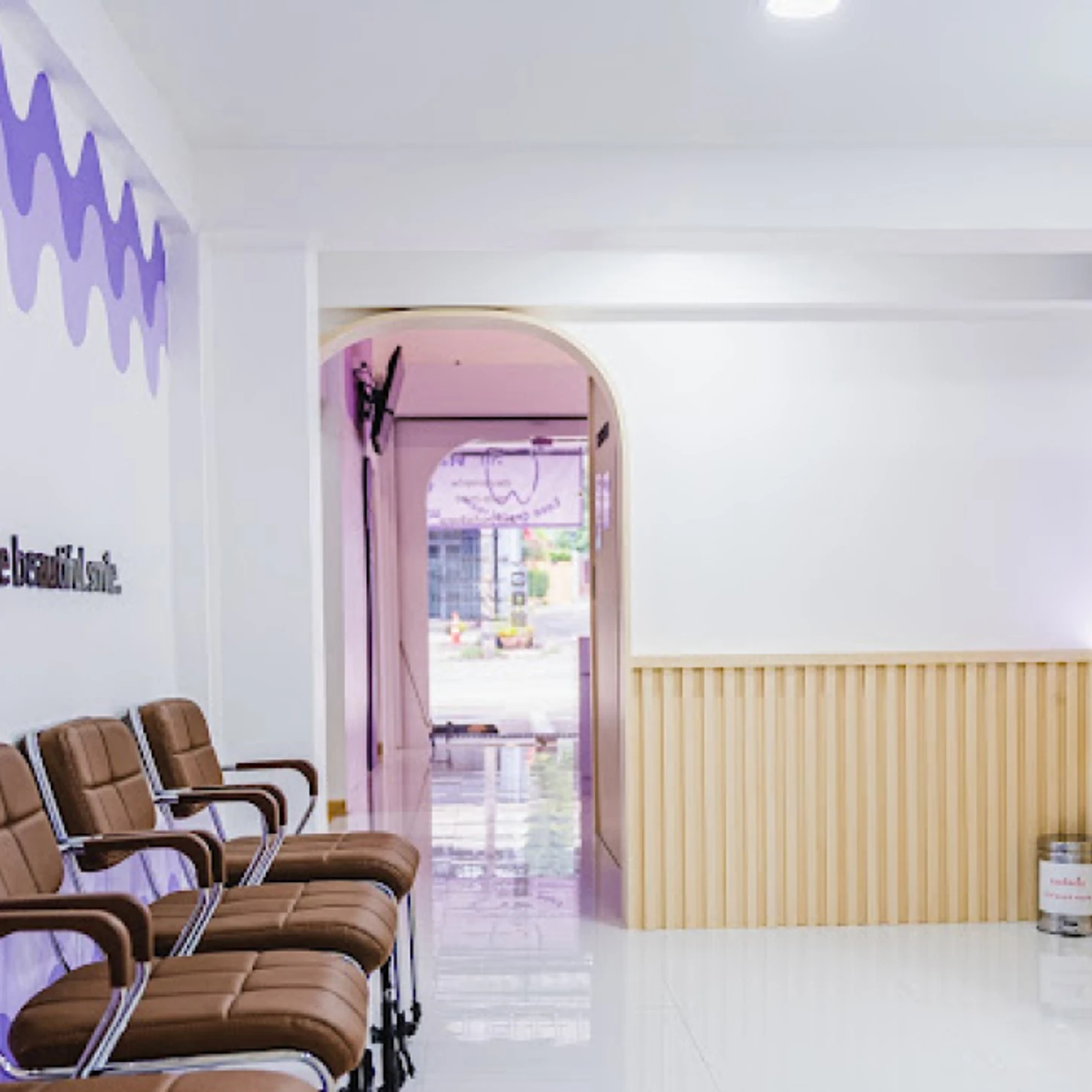 Smilefriend Dental Clinic (คลินิกทันตกรรมสไมล์เฟรนด์)
