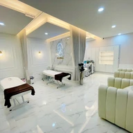 Glamora Clinic (แกรมมอร่าคลินิกเวชกรรม) photo 0