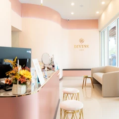 คอร์สทำ V-IPL ลดรอยแดงสิวบริเวณใบหน้า 5 ครั้ง ฟรี! รักษาจุดสิวอักเสบ รอยแดงลึก เส้นเลือดฝอย ฝ้าเลือด 1 ครั้ง