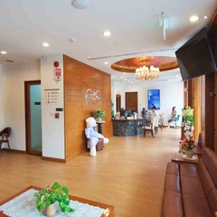 ทำรากฟันเทียมพร้อมครอบฟัน ยี่ห้อ Dentium สำหรับฟัน 1 ซี่