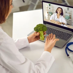 โปรแกรมลดน้ำหนักอย่างสุขภาพดี ดูแลโดยทีมนักกำหนดอาหาร นักวิทยาศาสตร์การกีฬา และนักจิตวิทยา ในระยะเวลา 1 เดือน ผ่านระบบ VDO Call