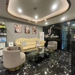 โปรแกรม Sculptra 10 ซีซี กระตุ้นการสร้างคอลลาเจน บริเวณทั่วใบหน้า 1 ครั้ง