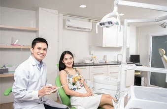 ขูดหินปูน ตรวจฟัน ขัดฟัน (สามารถใช้สิทธิประกันสังคมได้)