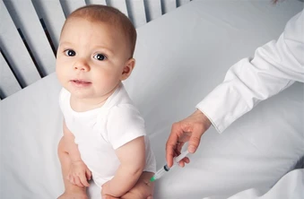 คอร์สฉีดวัคซีนป้องกันปอดอักเสบ IPD 10 สายพันธุ์ 4 เข็ม และหยอดวัคซีนป้องกันไวรัสโรต้า 2 ครั้ง สำหรับเด็กอายุ 2-6 เดือน