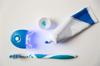 ชุดฟอกสีฟันที่บ้าน พร้อมตรวจฟันฟรี