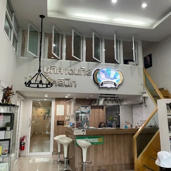 ฟอกสีฟัน ด้วยระบบ Cool light พร้อมขูดหินปูนและขัดฟัน
