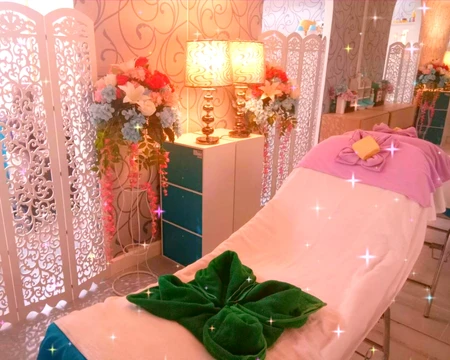 คอร์สฉายแสงสีฟ้าฆ่าเชื้อสิวและรักษาสิว (LED Lighting Therapy) 2 ครั้ง