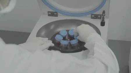 ตรวจหาเชื้อ COVID-19 เทคนิค Real Time - PCR แบบตรวจที่คลินิก รับผลด่วนภายใน 3 ชม. สำหรับ 1 ท่าน