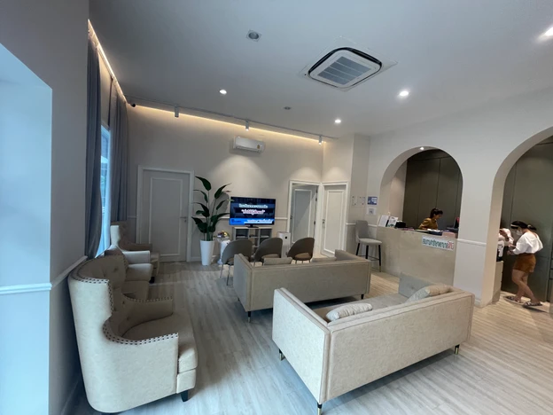 Me Center photo main