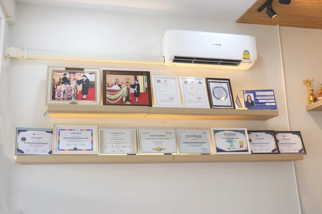 คลินิกหนองขาหย่าง อุทัยธานี - หมอแป้ง certificate 0