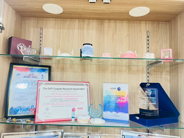 Hachi Dental Clinic certificate 3