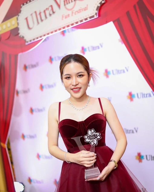 Glow Visage Clinic certificate 0