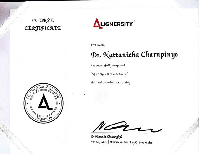 เด็นทัลดี คลินิก (Dental-D Clinic) certificate 2