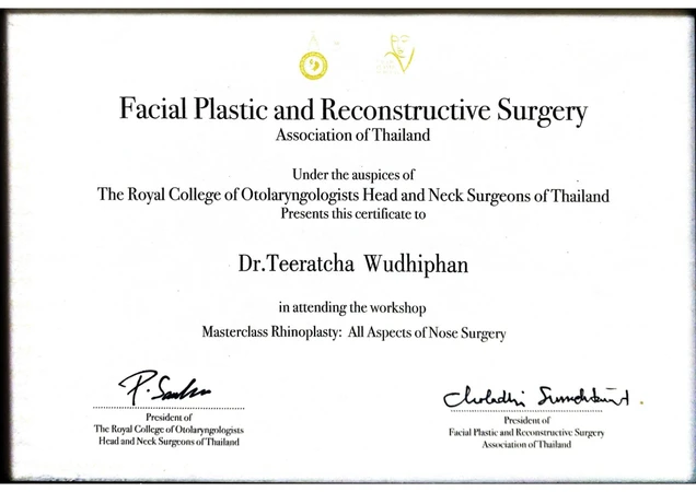 The Clinique and Health Clinic (เดอะคลีนิกค์ แอนด์ เฮลธ์ คลินิกเวชกรรม) certificate 7