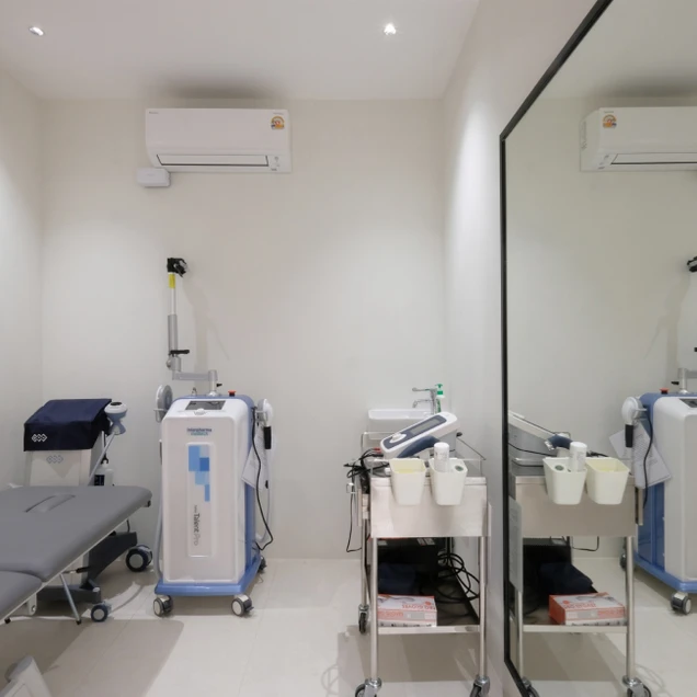 Refine Health Clinic (รีฟายน์ เฮลธ์ สหคลินิก) photo 25