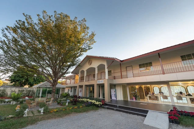 E-Den Clinic photo 10