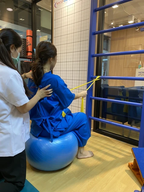 Newton EM Physiotherapy Clinic (นิวตั้น เอ็ม คลินิกกายภาพบำบัด) photo 21