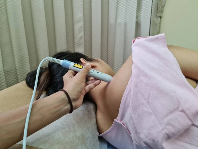 Newton EM Physiotherapy Clinic (นิวตั้น เอ็ม คลินิกกายภาพบำบัด) photo 42