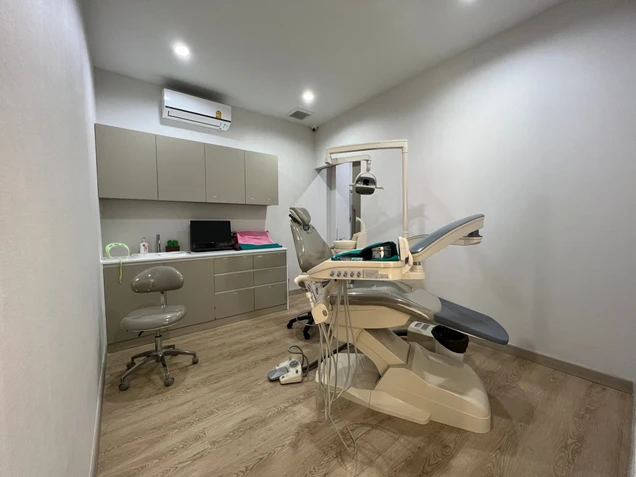 XDC Dental Clinic photo 2