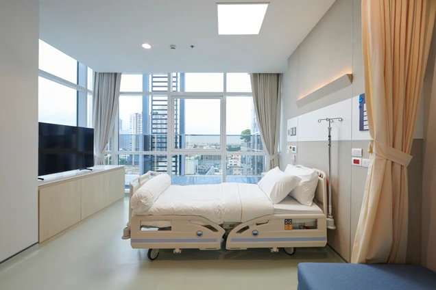 โรงพยาบาลรวมใจรักษ์ @สุขุมวิท 62 photo 12