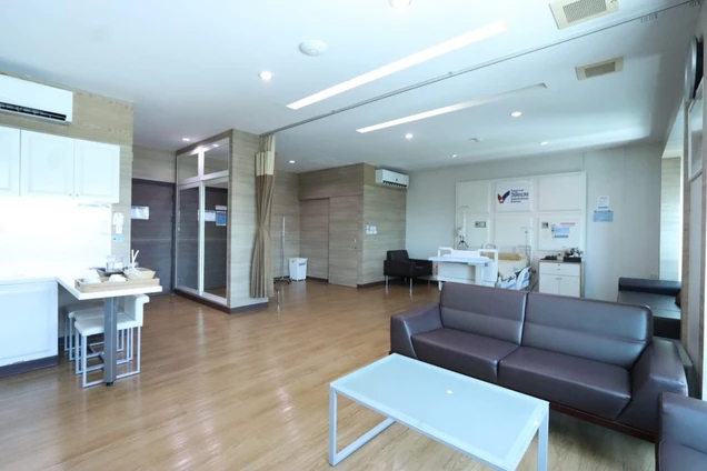 โรงพยาบาลวิชัยเวช อินเตอร์เนชั่นแนล หนองแขม photo 12