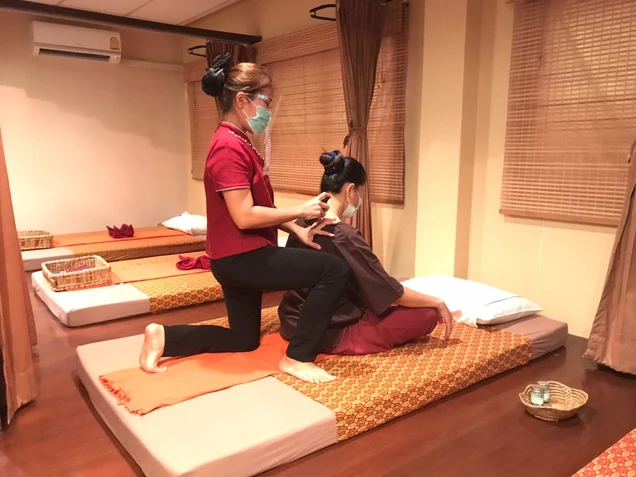 Laks Thai Massage photo 4