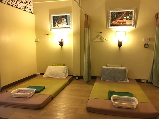 Smile Massage Ekkamai photo 3