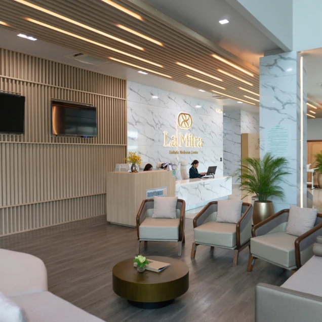 La Mitra HWC photo 1